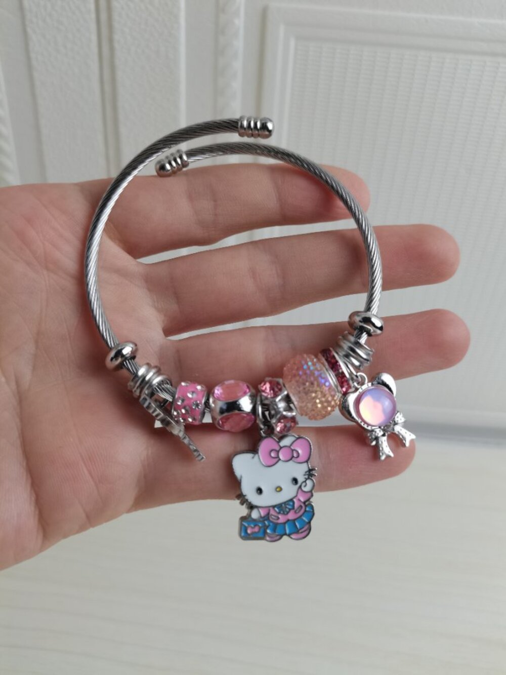 💖 Blue & Pink Charm Pendant Tone Bangle Bracelet